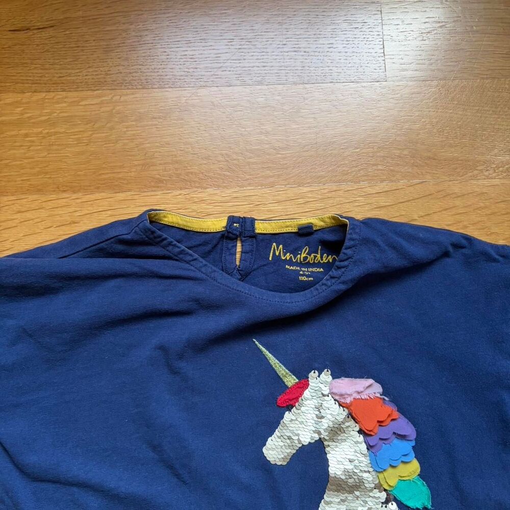 Mini-boden Navy and Blue T-shirt - Picture 3 of 3